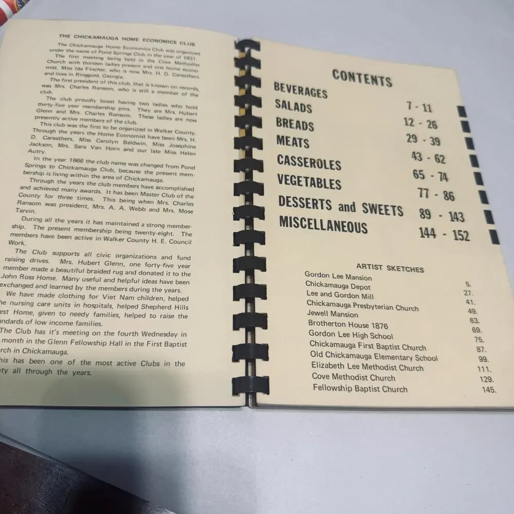 Chickamauga, Georgia Cookbook 1975 Homemaker's Club w/ Landmark Sketches‎